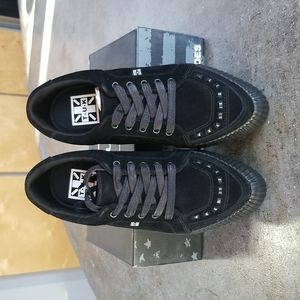T.U.K. VLK Sneakers Black Suede Pointed Bumper 38